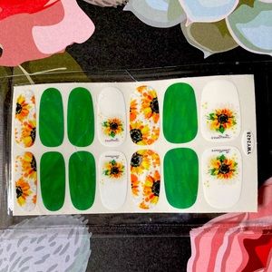 5 for $20 Nail Wraps: Sunflower Splatter